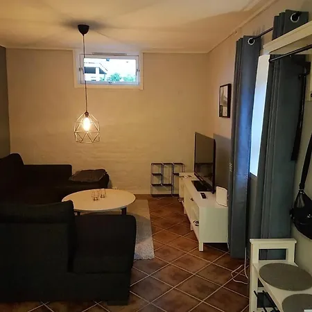Modern With Sleeping Space For 4 & Parking Included *