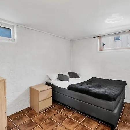 Modern With Sleeping Space For 4 & Parking Included Trondheim