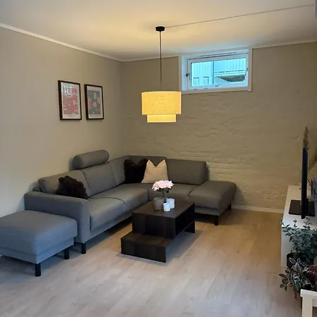 Modern With Sleeping Space For 4 & Parking Included *