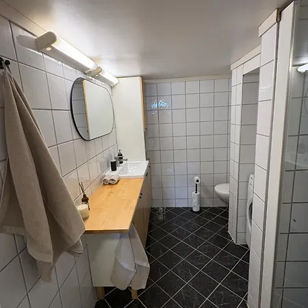 Apartament Modern With Sleeping Space For 4 & Parking Included *