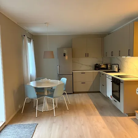 Apartament Modern With Sleeping Space For 4 & Parking Included Trondheim