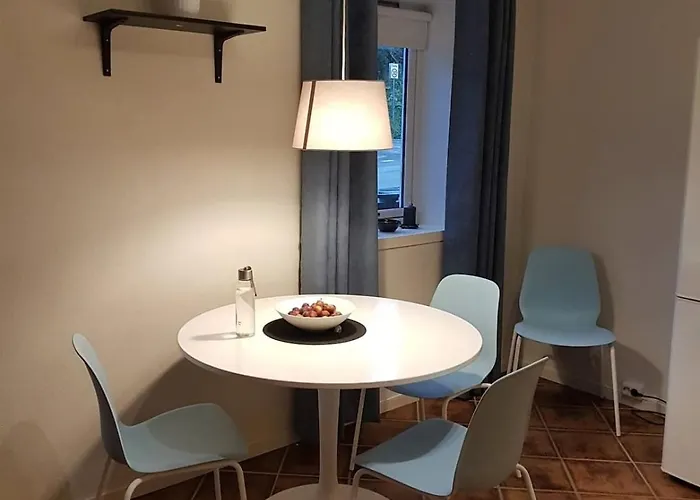 Cozy & Renovated - Sleeps 4! Trondheim